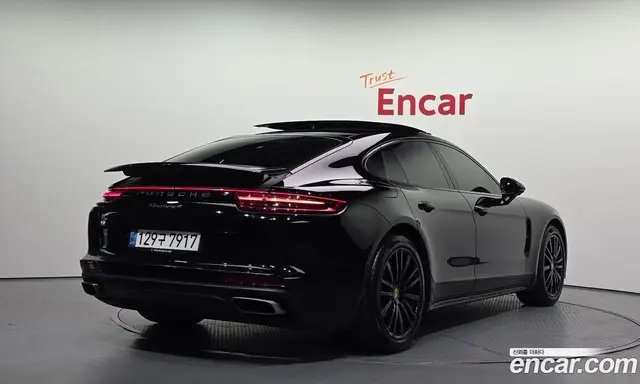 Porsche Panamera 2018 3.0 автомат (гидро), миниатюра 2 Porsche Panamera 2018 3.0 автомат (гидро), миниатюра 2