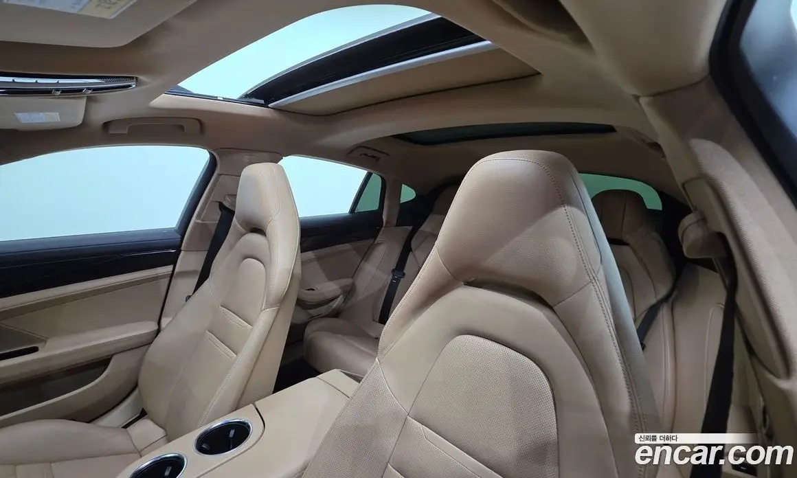 Porsche Panamera 2018 3.0 автомат (гидро), фото 17 Porsche Panamera 2018 3.0 автомат (гидро), фото 17