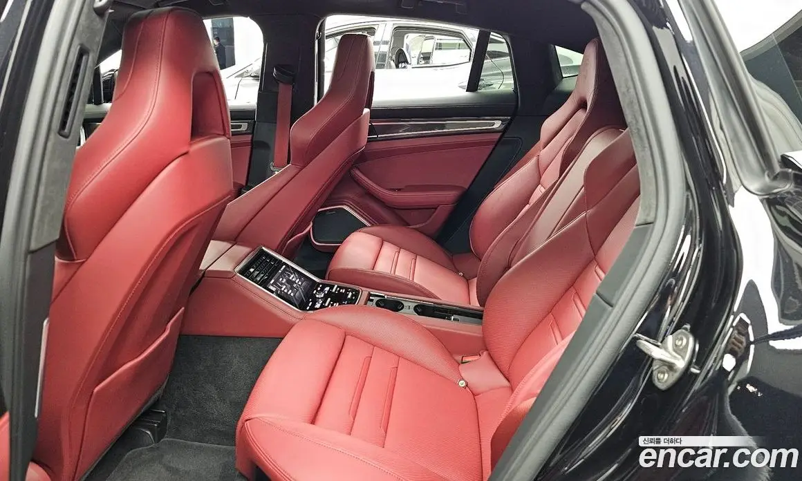 Porsche Panamera 2023 4.0 автомат (гидро), фото 16 Porsche Panamera 2023 4.0 автомат (гидро), фото 16