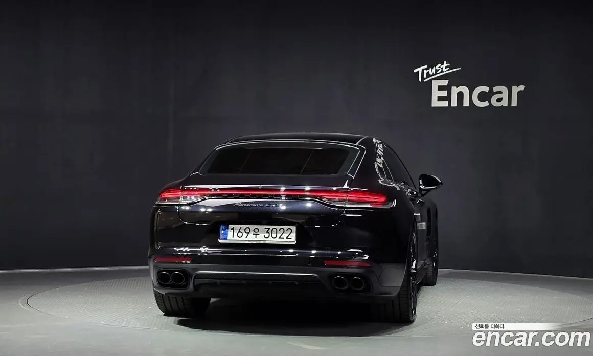 Porsche Panamera 2023 4.0 автомат (гидро), фото 4 Porsche Panamera 2023 4.0 автомат (гидро), фото 4
