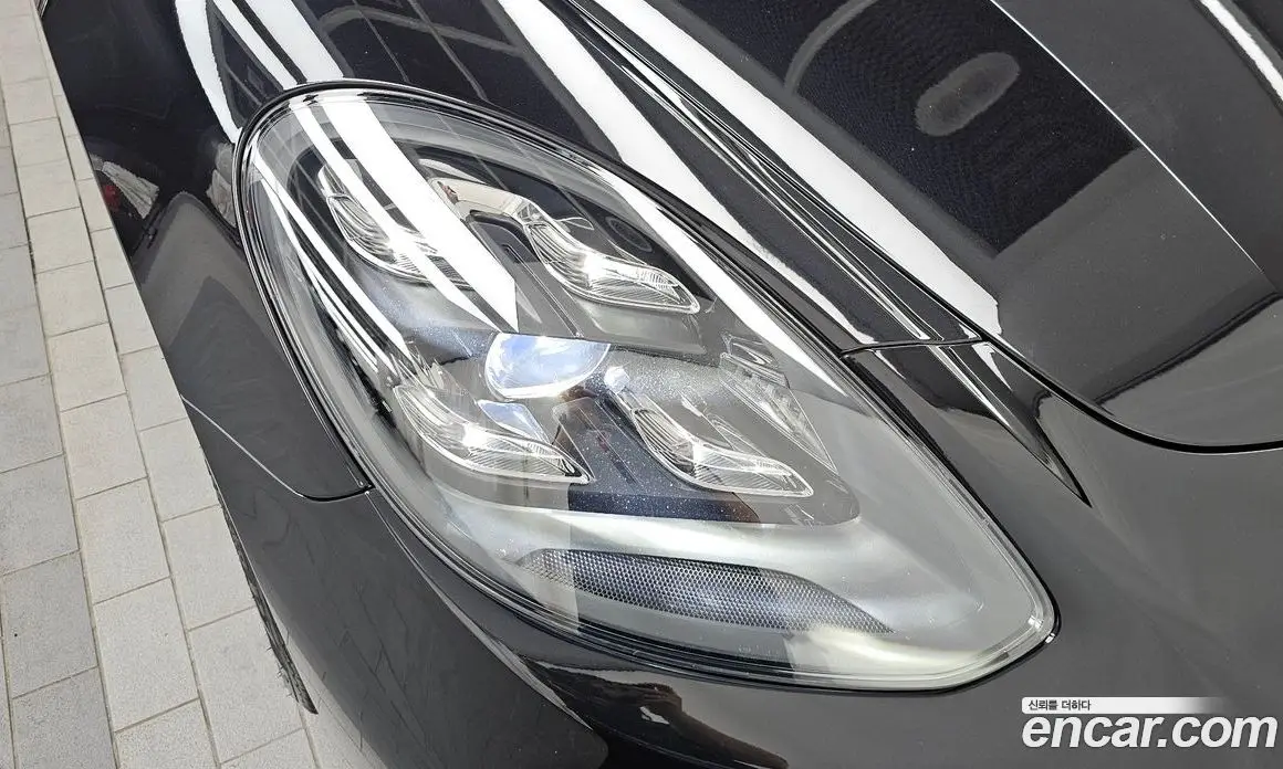 Porsche Panamera 2023 4.0 автомат (гидро), фото 8 Porsche Panamera 2023 4.0 автомат (гидро), фото 8