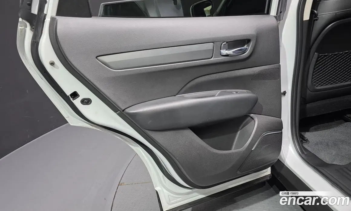 Renault (Samsung) QM6 2022 2.0 автомат (гидро), фото 15 Renault (Samsung) QM6 2022 2.0 автомат (гидро), фото 15