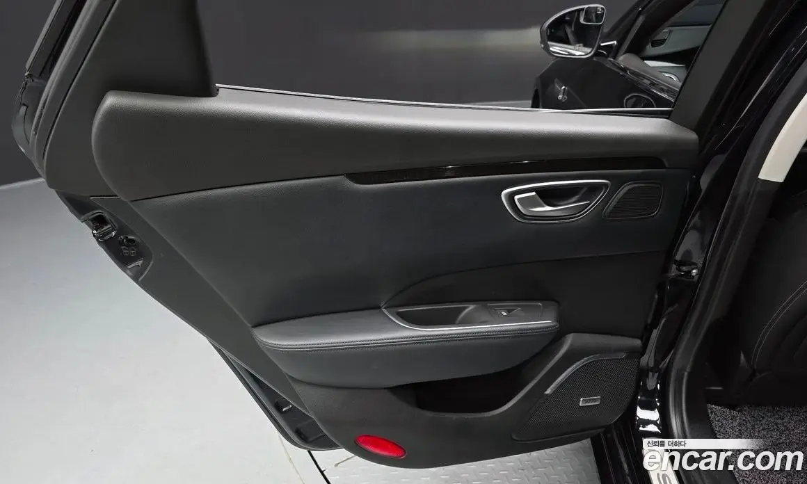 Renault (Samsung) SM6 2016 1.6 автомат (гидро), фото 14 Renault (Samsung) SM6 2016 1.6 автомат (гидро), фото 14