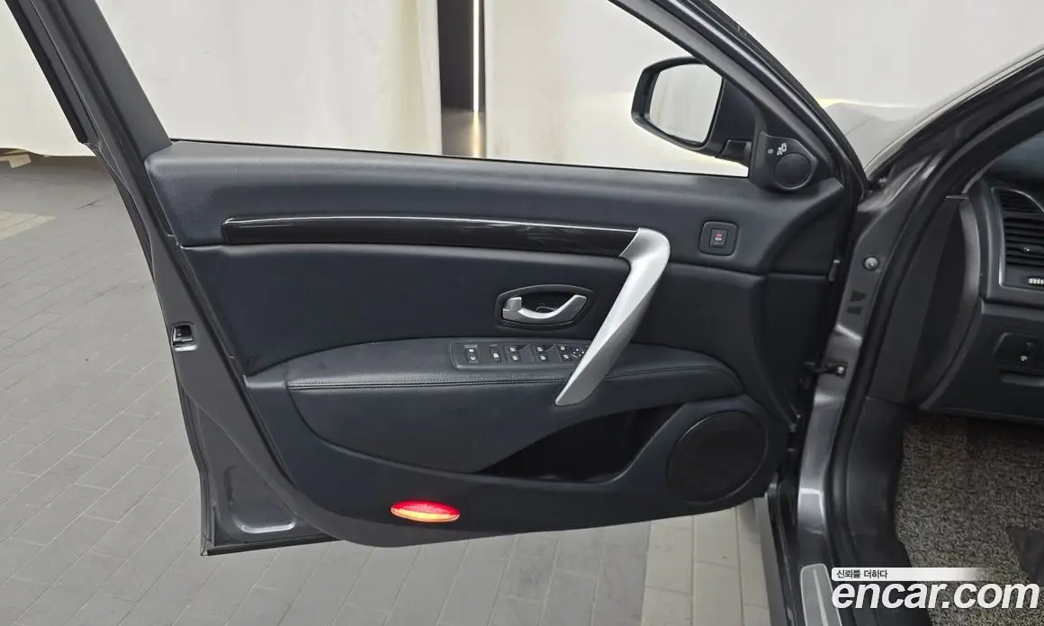 Renault (Samsung) SM7 2019 2.0 автомат (гидро), фото 14 Renault (Samsung) SM7 2019 2.0 автомат (гидро), фото 14