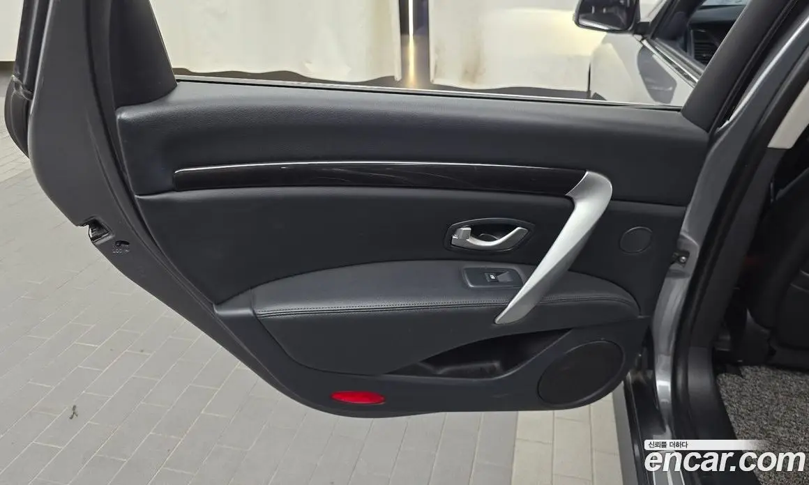 Renault (Samsung) SM7 2019 2.0 автомат (гидро), фото 15 Renault (Samsung) SM7 2019 2.0 автомат (гидро), фото 15