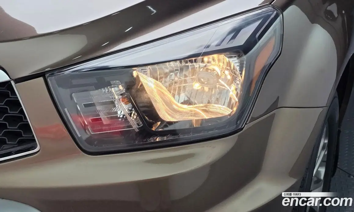 SsangYong Korando 2014 2.0 автомат (гидро), фото 7 SsangYong Korando 2014 2.0 автомат (гидро), фото 7