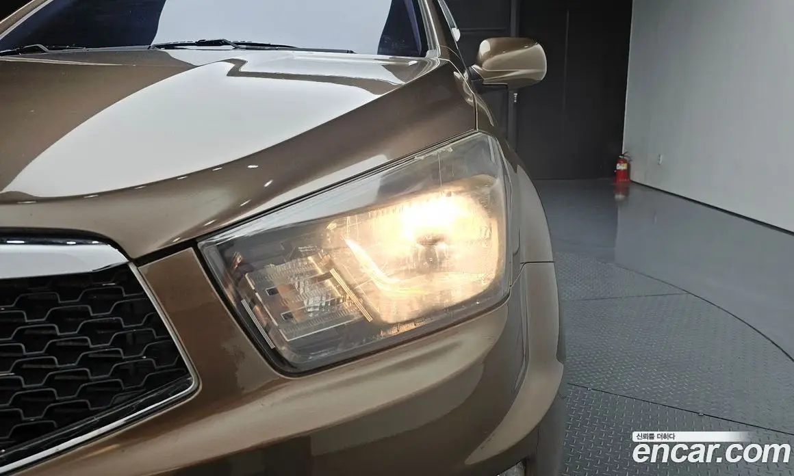 SsangYong Korando 2015 2.0 автомат (гидро), фото 8
