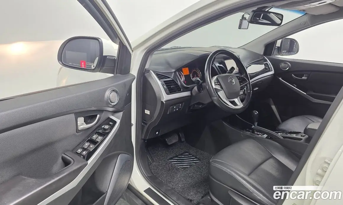 SsangYong Korando 2018 2.2 автомат (гидро), фото 13