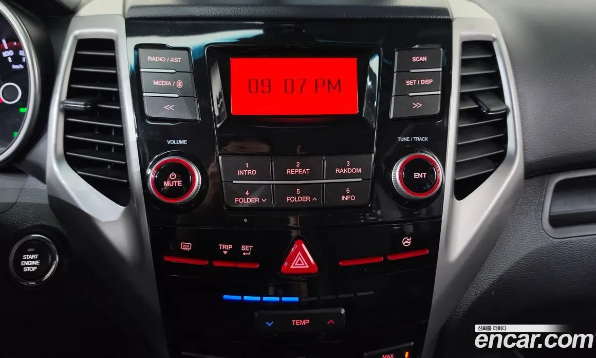 SsangYong TIBOLI 2015 1.6 автомат (гидро), фото 16