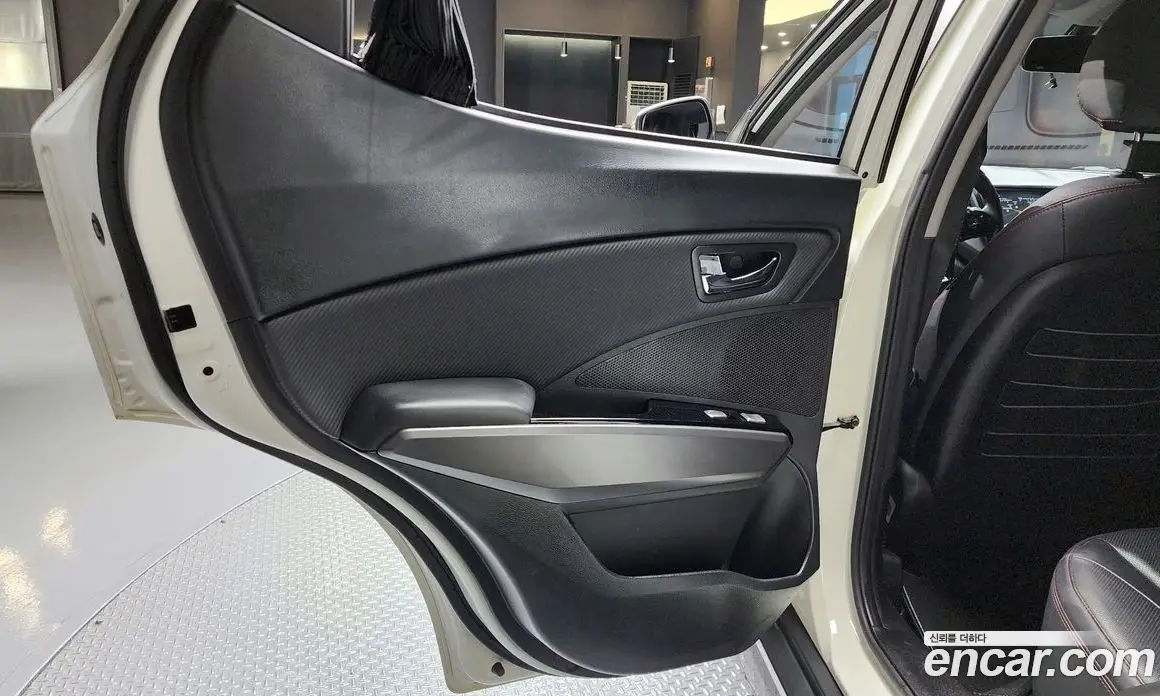 SsangYong TIBOLI 2017 1.6 автомат (гидро), фото 15