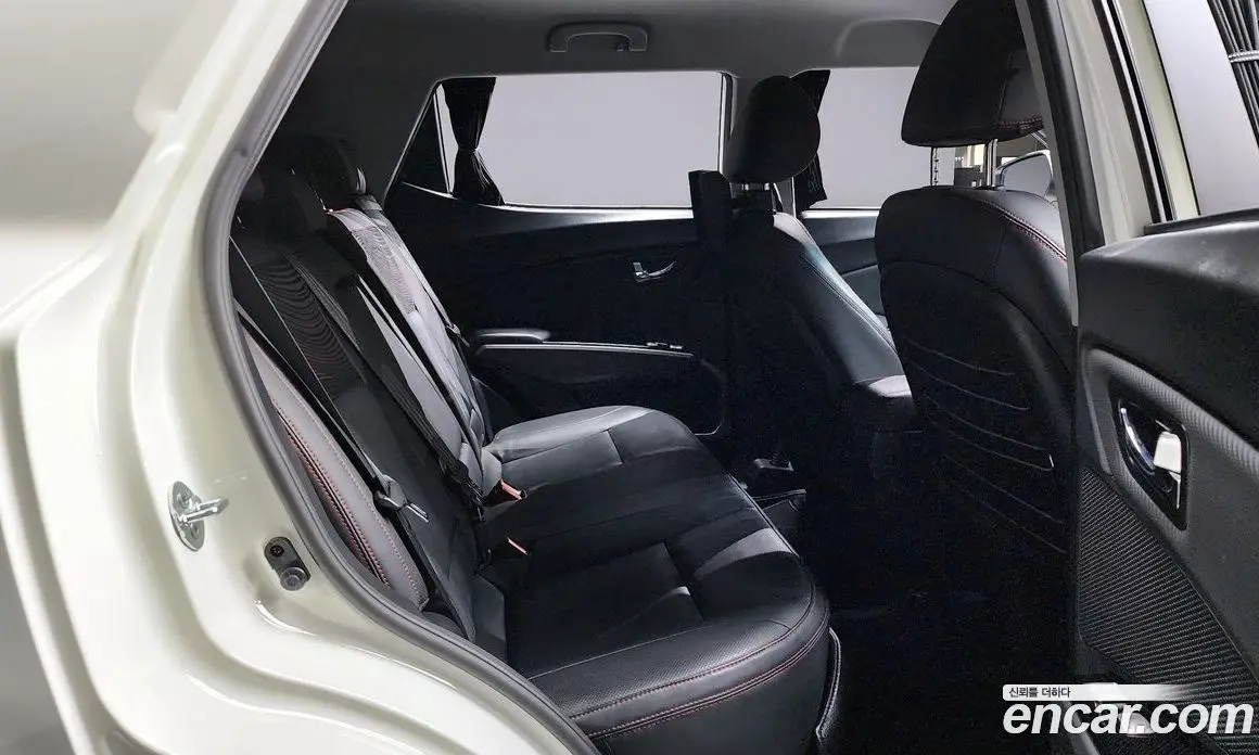 SsangYong TIBOLI 2017 1.6 автомат (гидро), фото 17