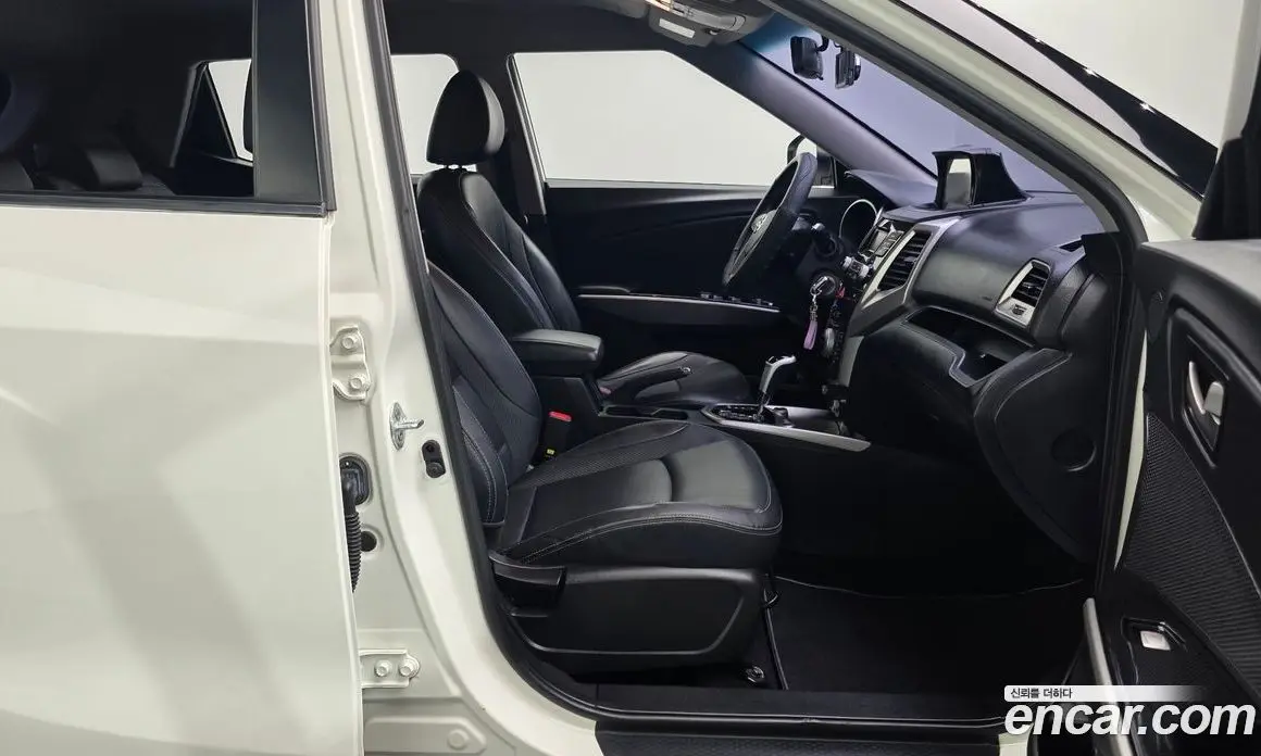 SsangYong TIBOLI 2017 1.6 автомат (гидро), фото 16