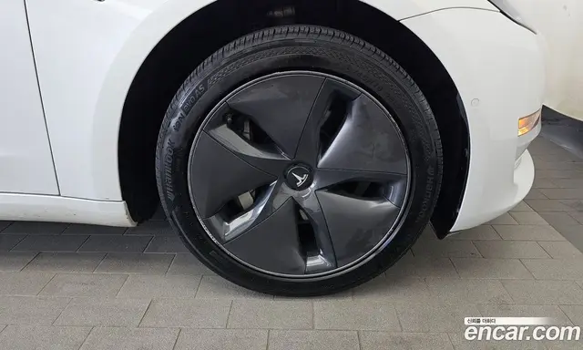 Tesla Model 3 2019 0.1 автомат (гидро), миниатюра 7