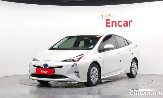 Toyota Prius 2018 1.8 автомат (гидро), миниатюра 1