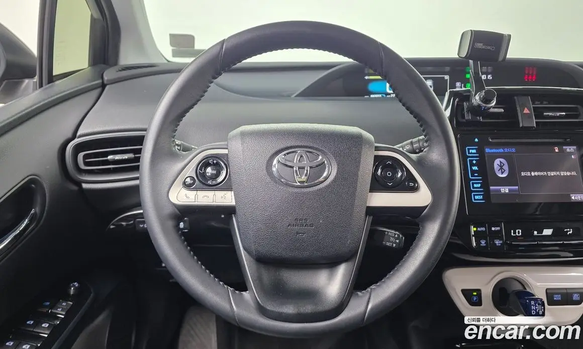 Toyota Prius 2018 1.8 автомат (гидро), фото 19