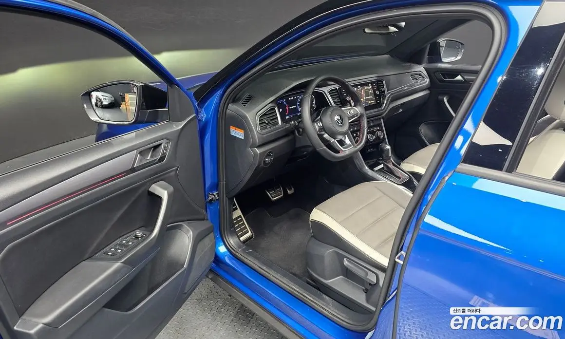 Volkswagen T-Roc 2021 2.0 автомат (гидро), фото 16 Volkswagen T-Roc 2021 2.0 автомат (гидро), фото 16