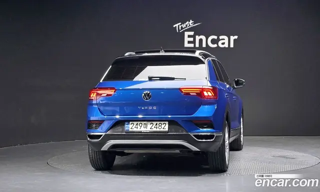 Volkswagen T-Roc 2021 2.0 автомат (гидро), миниатюра 3 Volkswagen T-Roc 2021 2.0 автомат (гидро), миниатюра 3