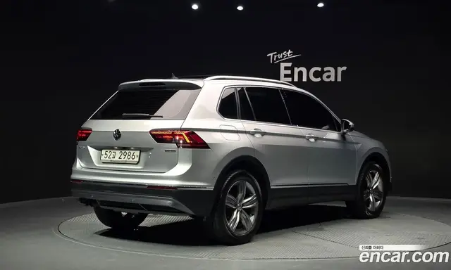 Volkswagen Tiguan 2018 2.0 автомат (гидро), миниатюра 2 Volkswagen Tiguan 2018 2.0 автомат (гидро), миниатюра 2