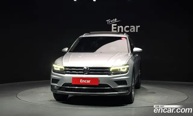 Volkswagen Tiguan 2018 2.0 автомат (гидро), миниатюра 3 Volkswagen Tiguan 2018 2.0 автомат (гидро), миниатюра 3