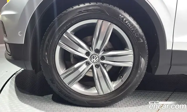 Volkswagen Tiguan 2018 2.0 автомат (гидро), миниатюра 5 Volkswagen Tiguan 2018 2.0 автомат (гидро), миниатюра 5