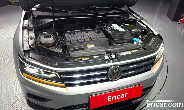 Volkswagen Tiguan 2018 2.0 автомат (гидро), миниатюра 6 Volkswagen Tiguan 2018 2.0 автомат (гидро), миниатюра 6
