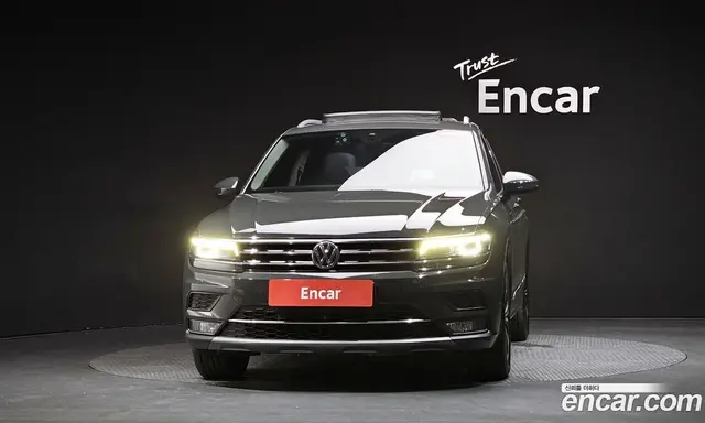 Volkswagen Tiguan 2020 2.0 автомат (гидро), миниатюра 2 Volkswagen Tiguan 2020 2.0 автомат (гидро), миниатюра 2