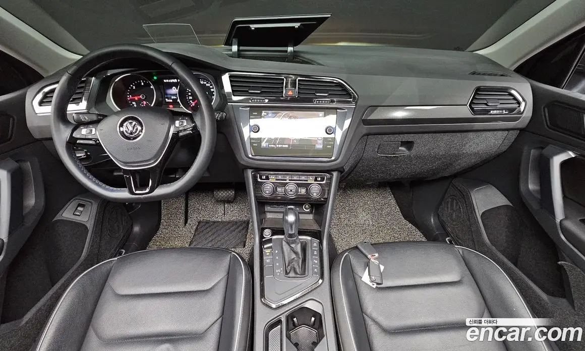 Volkswagen Tiguan 2020 2.0 автомат (гидро), фото 9 Volkswagen Tiguan 2020 2.0 автомат (гидро), фото 9