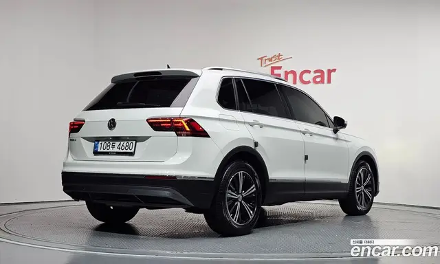 Volkswagen Tiguan 2020 2.0 автомат (гидро), миниатюра 2 Volkswagen Tiguan 2020 2.0 автомат (гидро), миниатюра 2