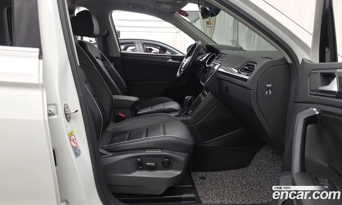 Volkswagen Tiguan 2020 2.0 автомат (гидро), фото 17 Volkswagen Tiguan 2020 2.0 автомат (гидро), фото 17