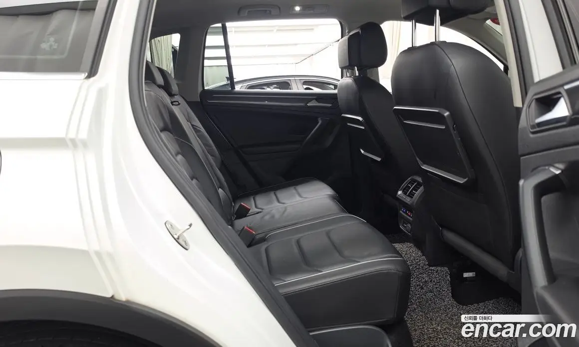 Volkswagen Tiguan 2020 2.0 автомат (гидро), фото 18 Volkswagen Tiguan 2020 2.0 автомат (гидро), фото 18