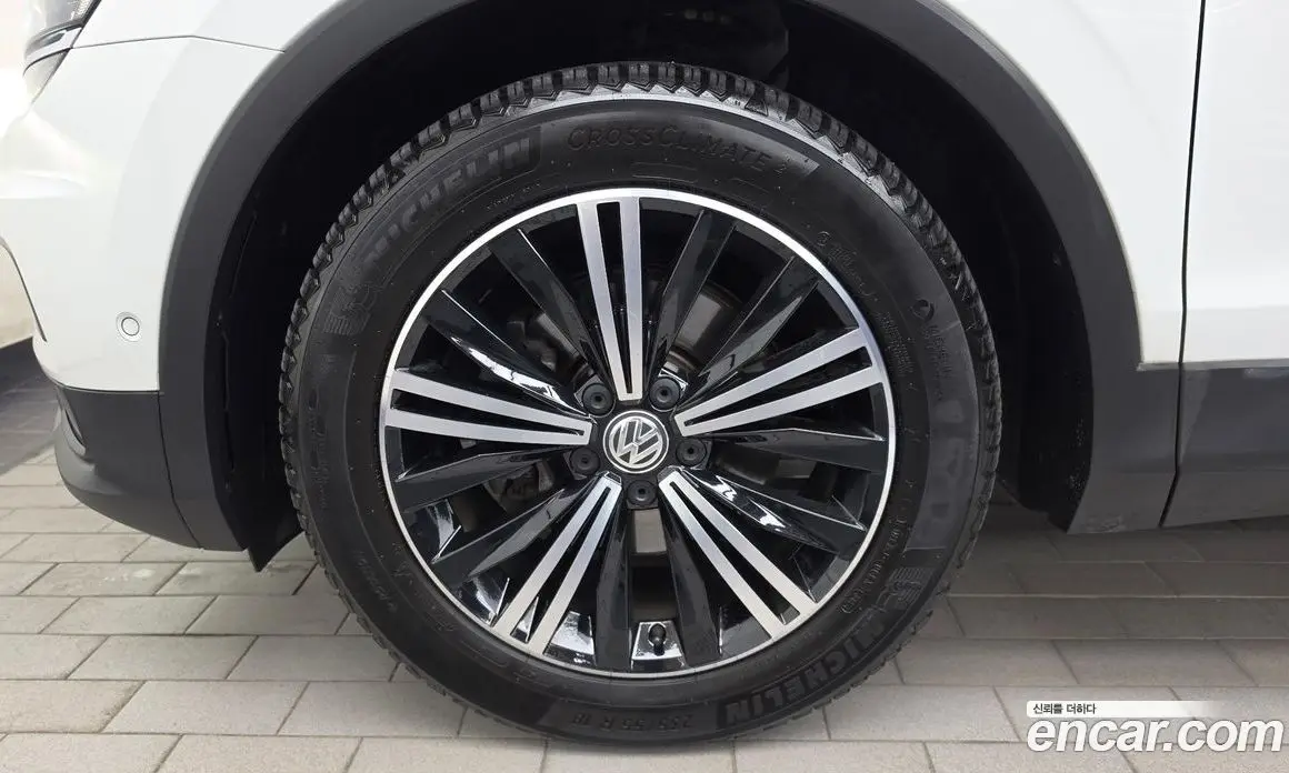 Volkswagen Tiguan 2020 2.0 автомат (гидро), фото 5 Volkswagen Tiguan 2020 2.0 автомат (гидро), фото 5