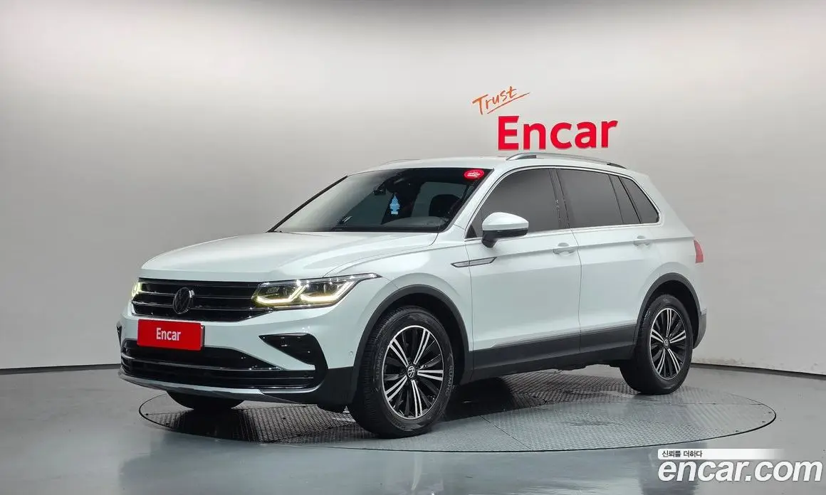 Volkswagen Tiguan 2022 2.0 автомат (гидро), фото 1 Volkswagen Tiguan 2022 2.0 автомат (гидро), фото 1
