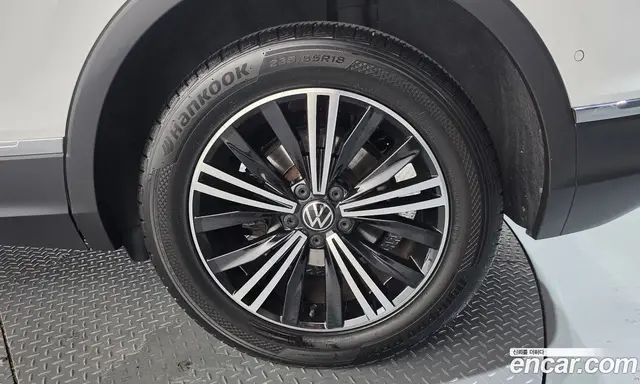 Volkswagen Tiguan 2022 2.0 автомат (гидро), миниатюра 7 Volkswagen Tiguan 2022 2.0 автомат (гидро), миниатюра 7
