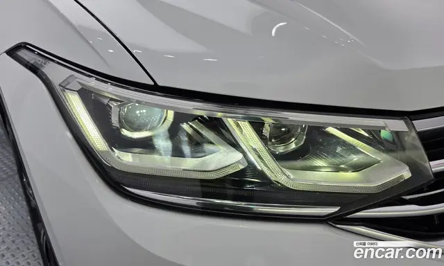 Volkswagen Tiguan 2022 2.0 автомат (гидро), миниатюра 8 Volkswagen Tiguan 2022 2.0 автомат (гидро), миниатюра 8