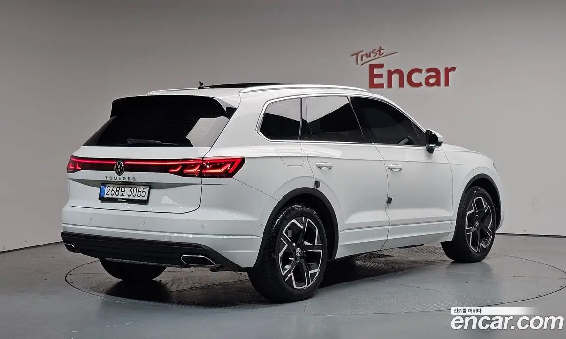 Volkswagen Touareg 2024 3.0 автомат (гидро), фото 1 Volkswagen Touareg 2024 3.0 автомат (гидро), фото 1