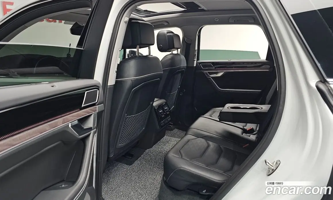 Volkswagen Touareg 2024 3.0 автомат (гидро), фото 15 Volkswagen Touareg 2024 3.0 автомат (гидро), фото 15