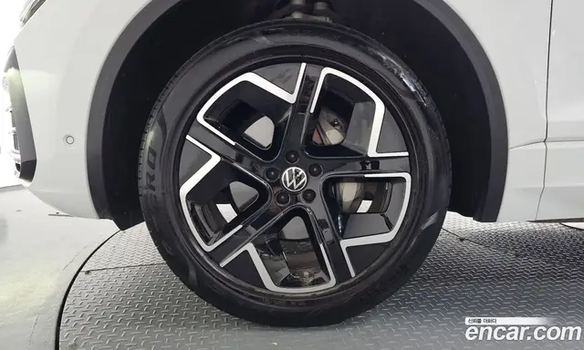 Volkswagen Touareg 2024 3.0 автомат (гидро), миниатюра 4 Volkswagen Touareg 2024 3.0 автомат (гидро), миниатюра 4