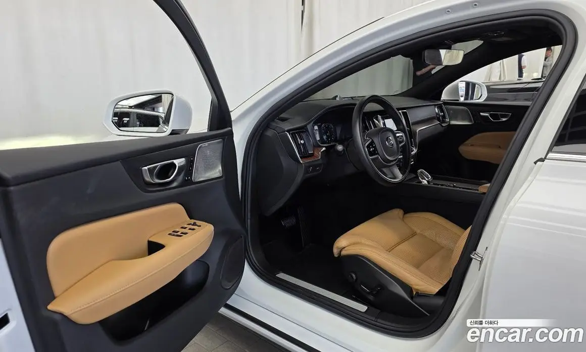 Volvo S60 2021 2.0 автомат (гидро), фото 13