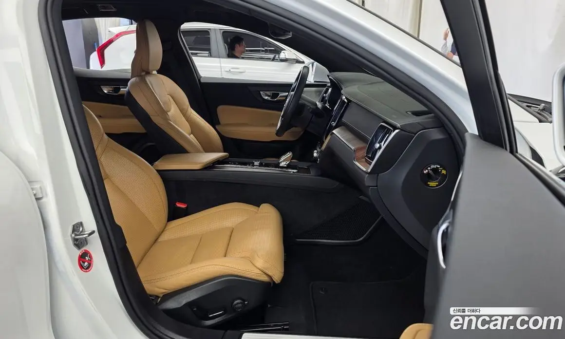 Volvo S60 2021 2.0 автомат (гидро), фото 17