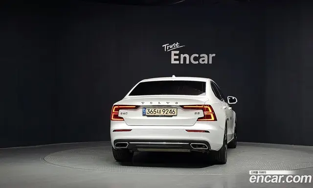 Volvo S60 2021 2.0 автомат (гидро), миниатюра 4
