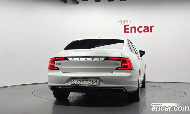 Volvo S90 2019 2.0 автомат (гидро), миниатюра 4 Volvo S90 2019 2.0 автомат (гидро), миниатюра 4