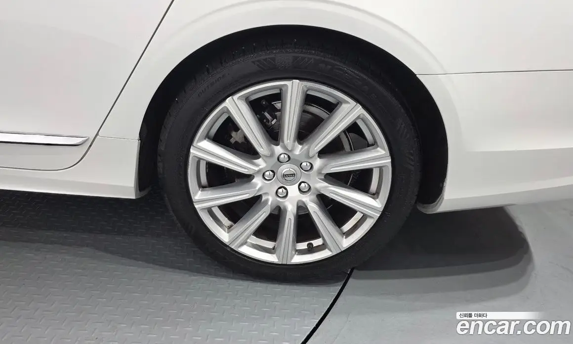 Volvo S90 2019 2.0 автомат (гидро), фото 7 Volvo S90 2019 2.0 автомат (гидро), фото 7