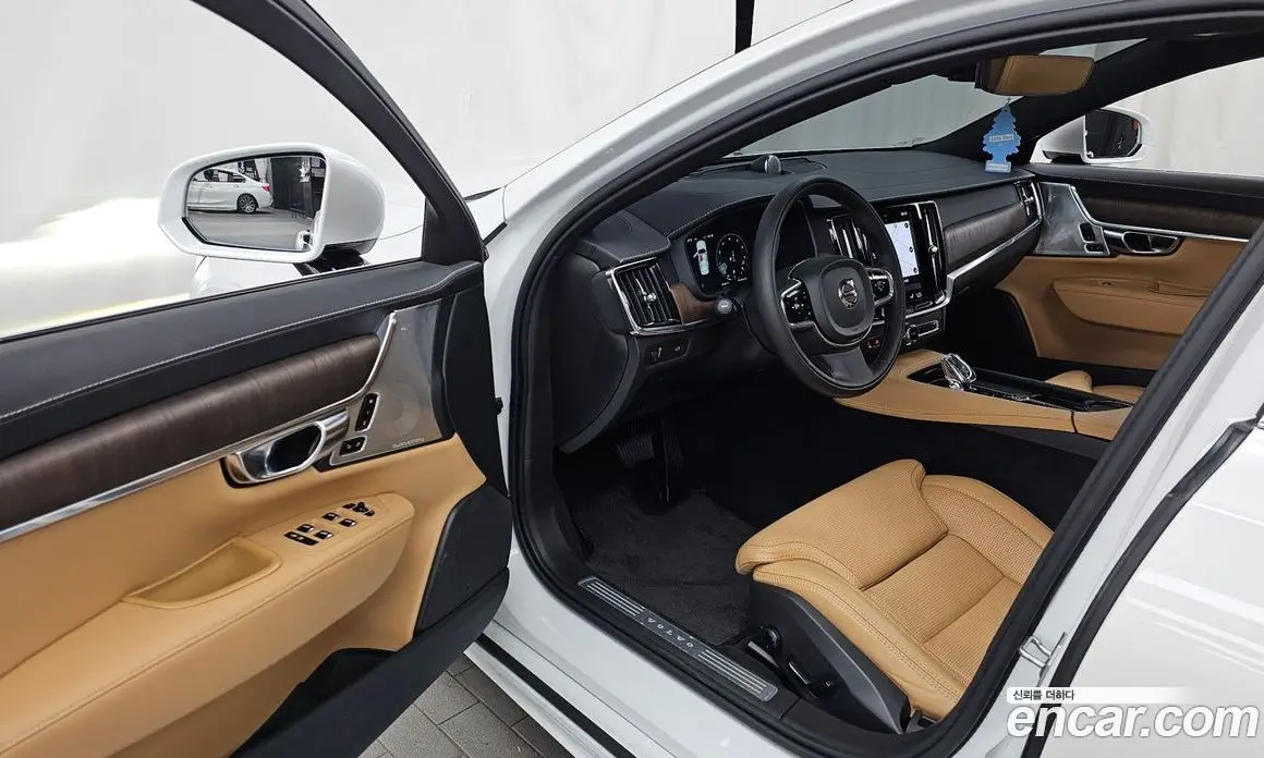 Volvo S90 2021 2.0 автомат (гидро), фото 13 Volvo S90 2021 2.0 автомат (гидро), фото 13