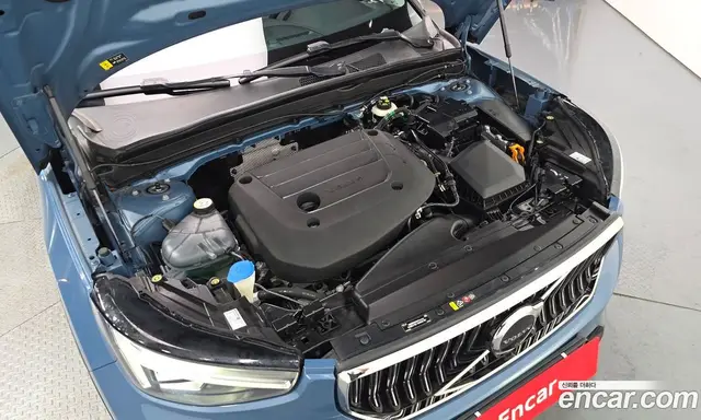 Volvo XC40 2022 2.0 автомат (гидро), миниатюра 6 Volvo XC40 2022 2.0 автомат (гидро), миниатюра 6