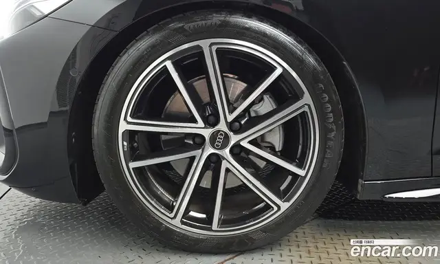 Audi A5 2025 2.0 автомат (гидро), миниатюра 4