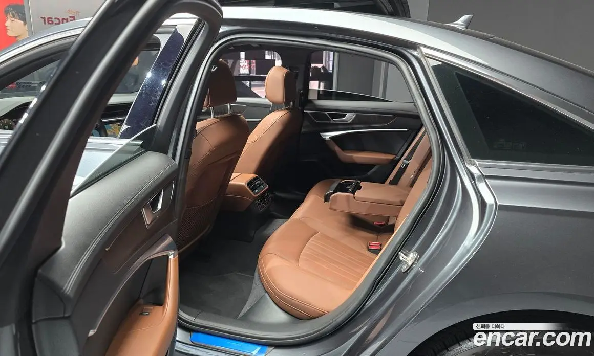 Audi A6 2021 2.0 автомат (гидро), фото 18