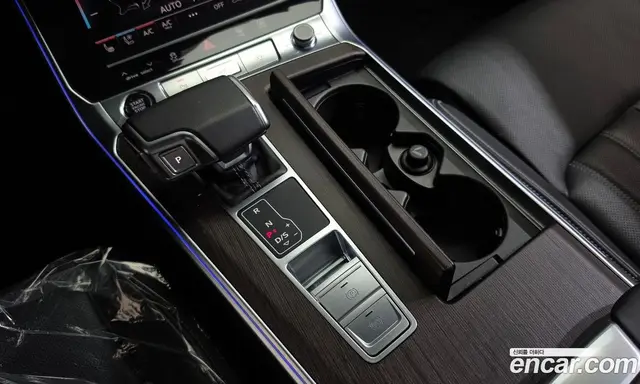 Audi A6 2025 2.0 автомат (гидро), миниатюра 12