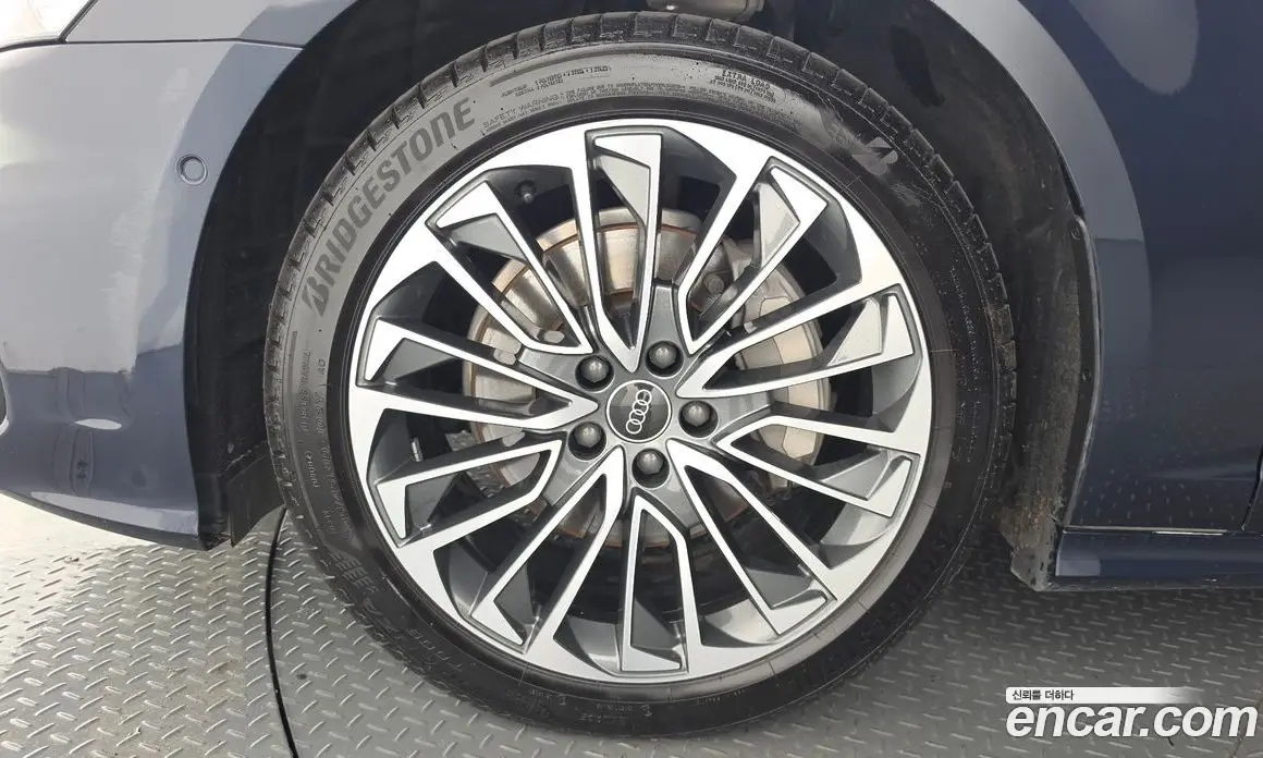 Audi A6 2025 2.0 автомат (гидро), фото 5 Audi A6 2025 2.0 автомат (гидро), фото 5