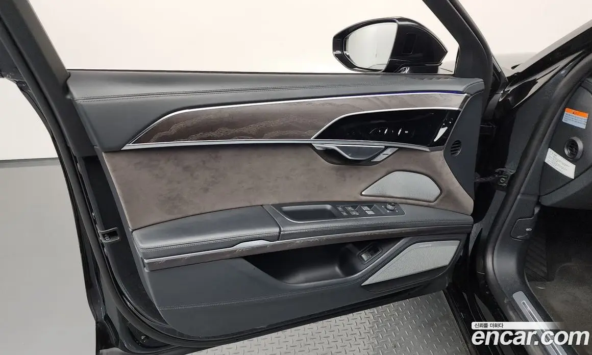 Audi A8 2021 4.0 автомат (гидро), фото 14 Audi A8 2021 4.0 автомат (гидро), фото 14
