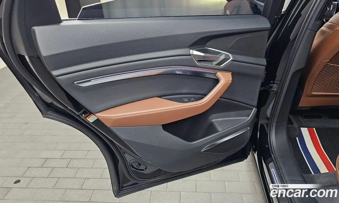 Audi e-tron 2021 0.2 автомат (гидро), фото 14 Audi e-tron 2021 0.2 автомат (гидро), фото 14